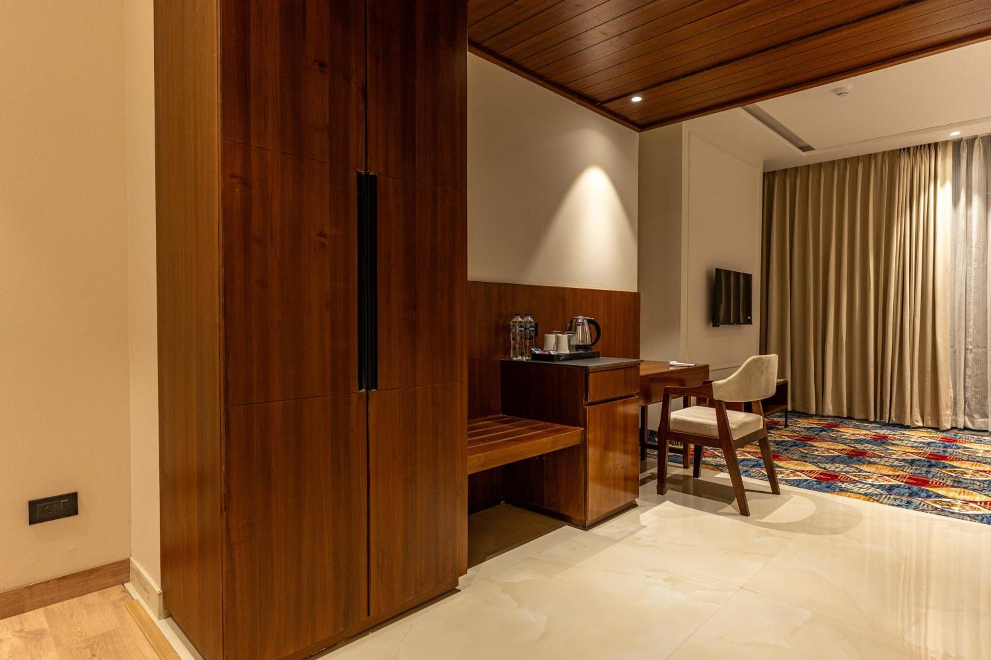 City Klyde Inn Amritsar Extérieur photo